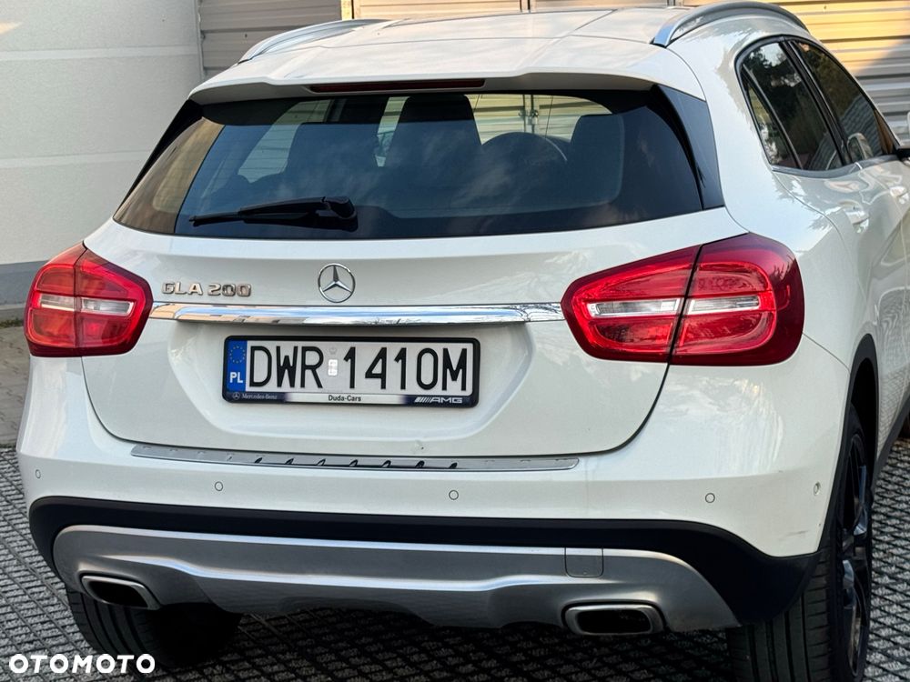 Mercedes-Benz GLA 200 7G-DCT - 13