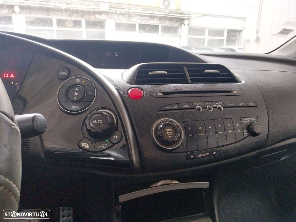 Honda Civic 1.4 Comfort - 7