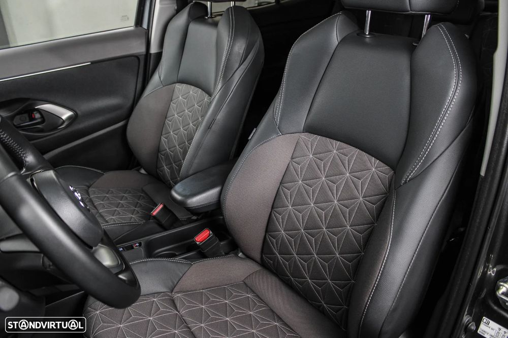 Toyota Yaris Cross 1.5 HDF Luxury - 10