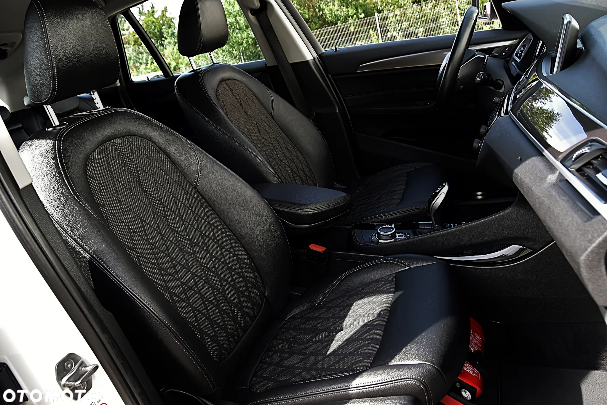 BMW X1 sDrive18i GPF xLine - 20