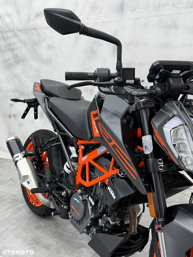 KTM Duke 125 - 24