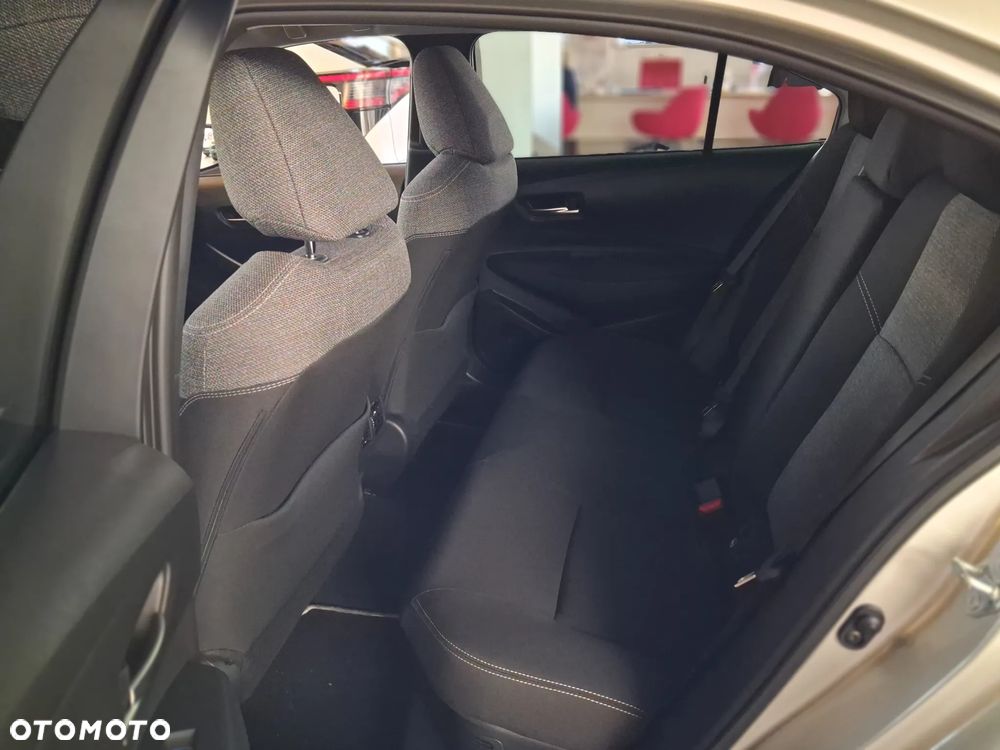 Toyota Corolla 1.8 Hybrid Style - 13