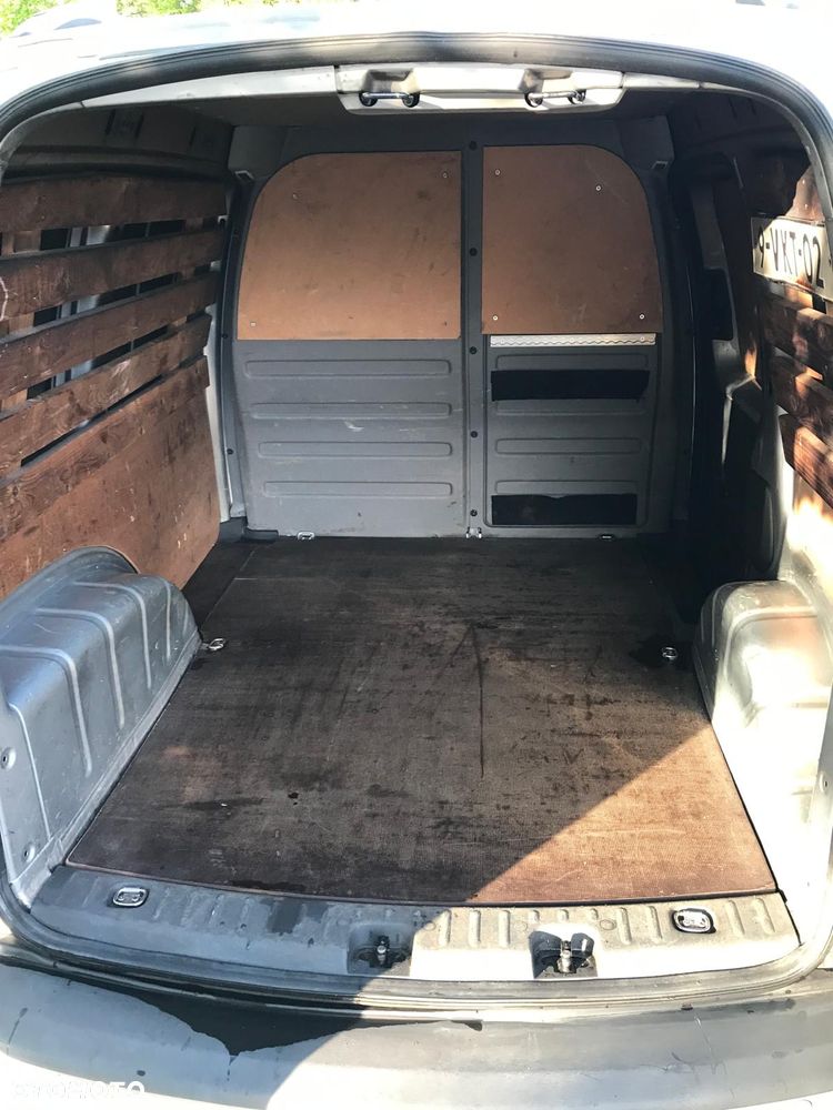 Volkswagen Caddy - 9