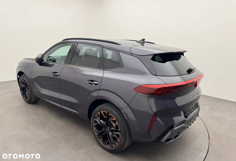 Cupra Terramar 1.5 e-Hybrid DSG VZ - 5