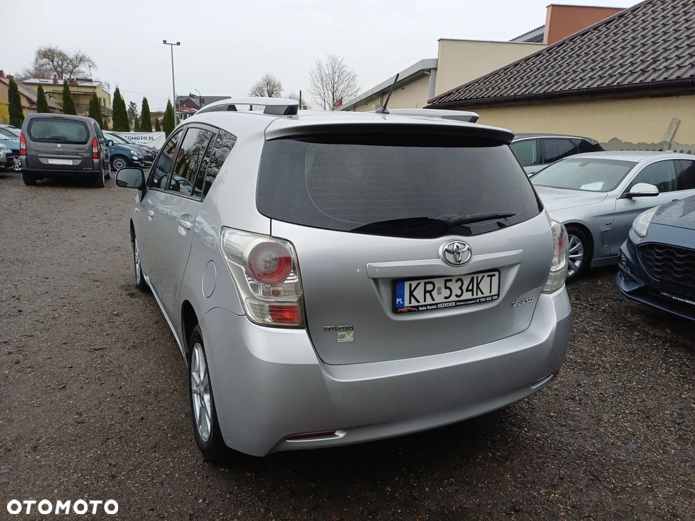 Toyota Verso 2.0 D-4D 2010 7os - 5