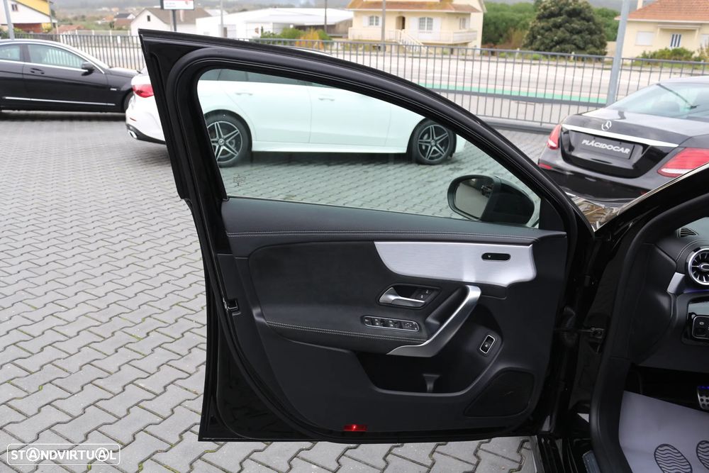 Mercedes-Benz A 250 e 8G-DCT AMG Line - 41
