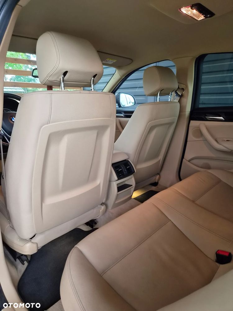 BMW X4 xDrive20d xLine - 27