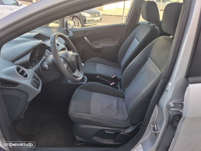 Ford Fiesta 1.25 Trend - 19