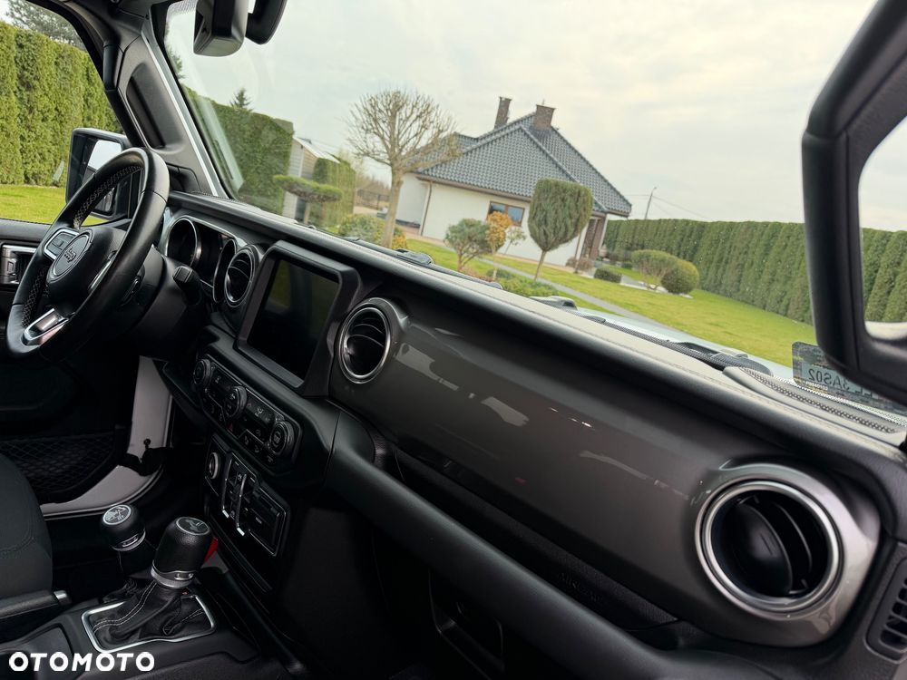 Jeep Wrangler Unlimited GME 2.0 Turbo Sahara - 33