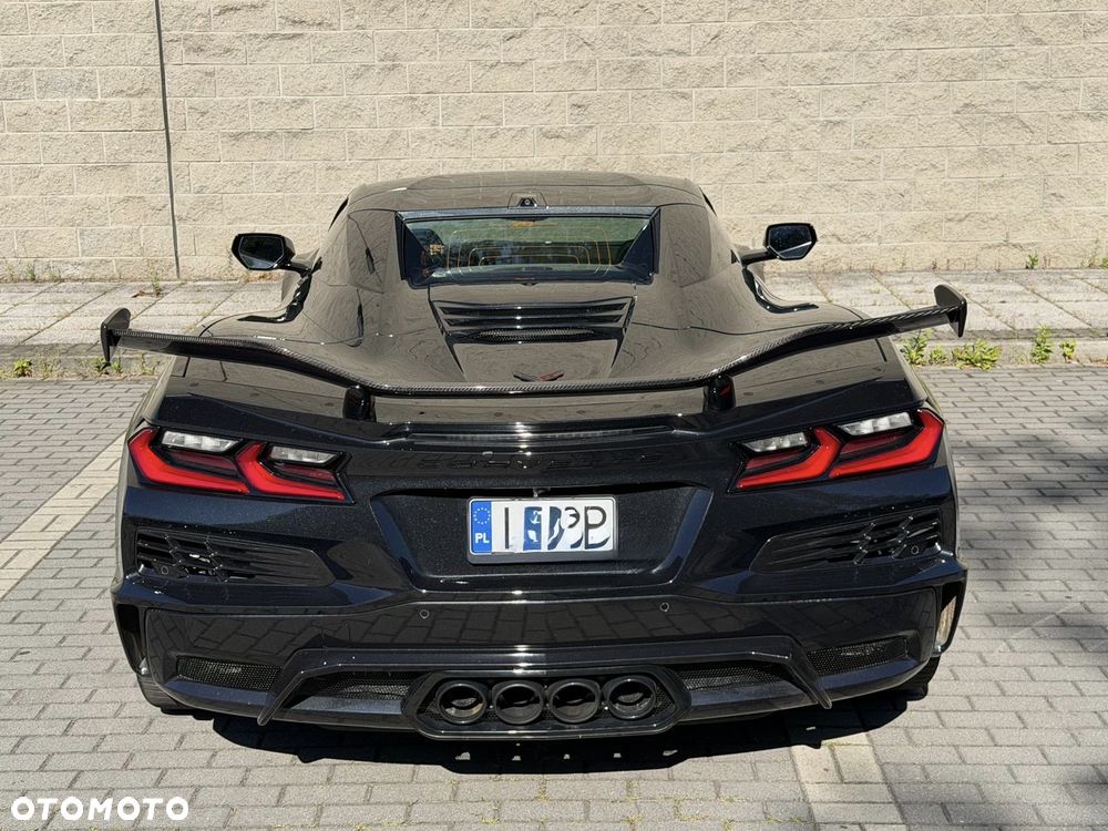 Chevrolet Corvette - 13