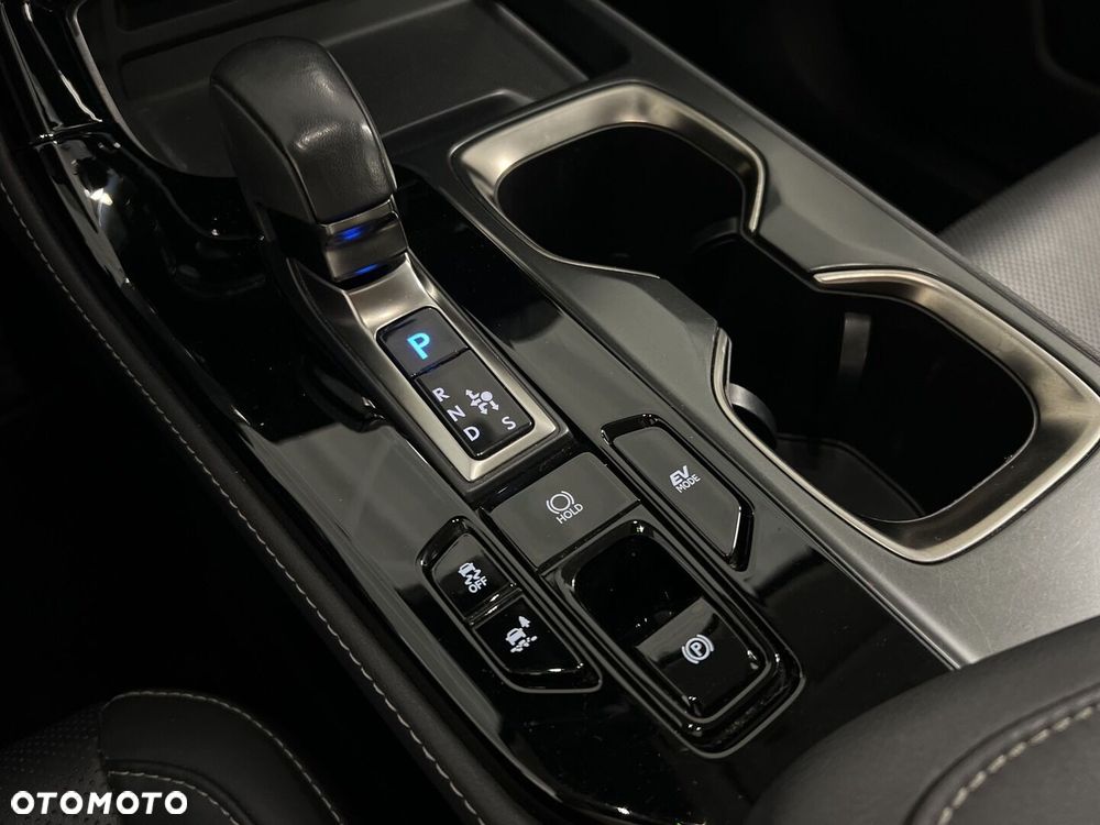 Lexus NX 350h Business AWD - 22