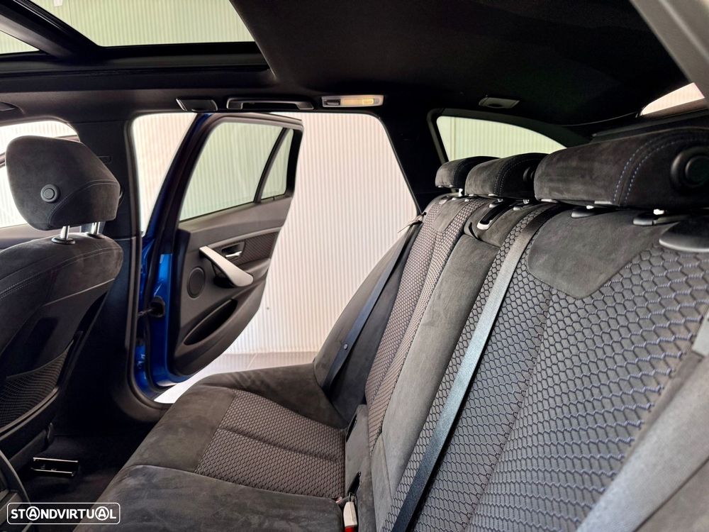 BMW 328 i Pack M - 38