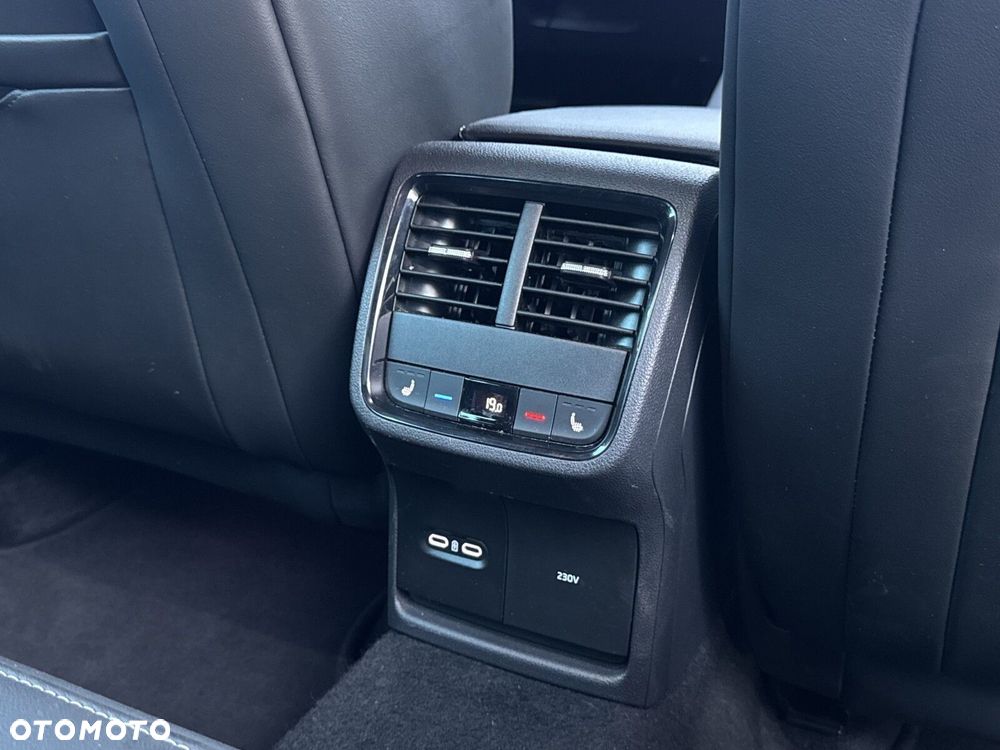 Skoda Octavia 2.0 TDI RS DSG - 36