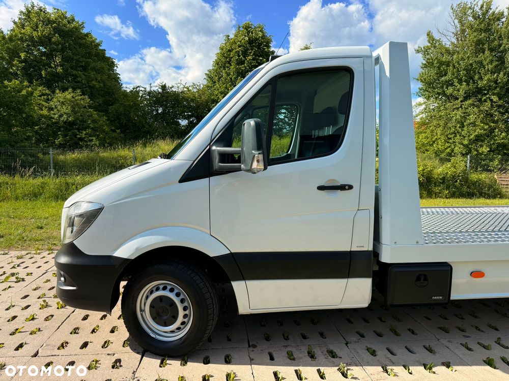 Mercedes-Benz Sprinter - 16