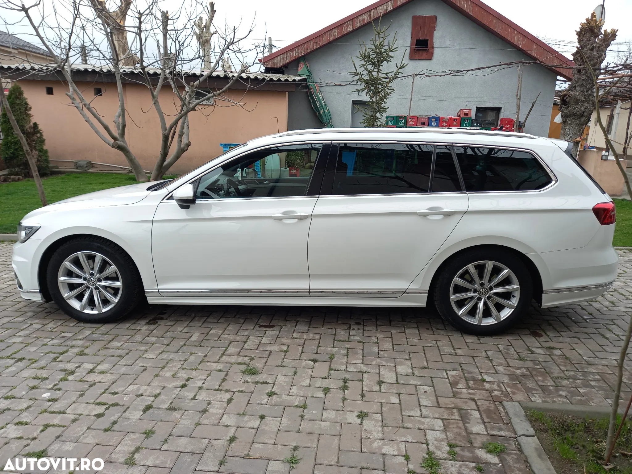 Volkswagen Passat - 5