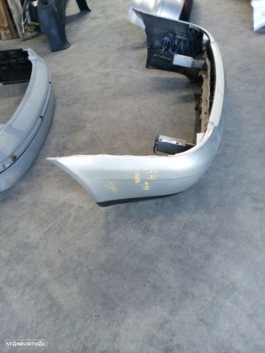 Para Chqoues traseiro Audi A4 - 1