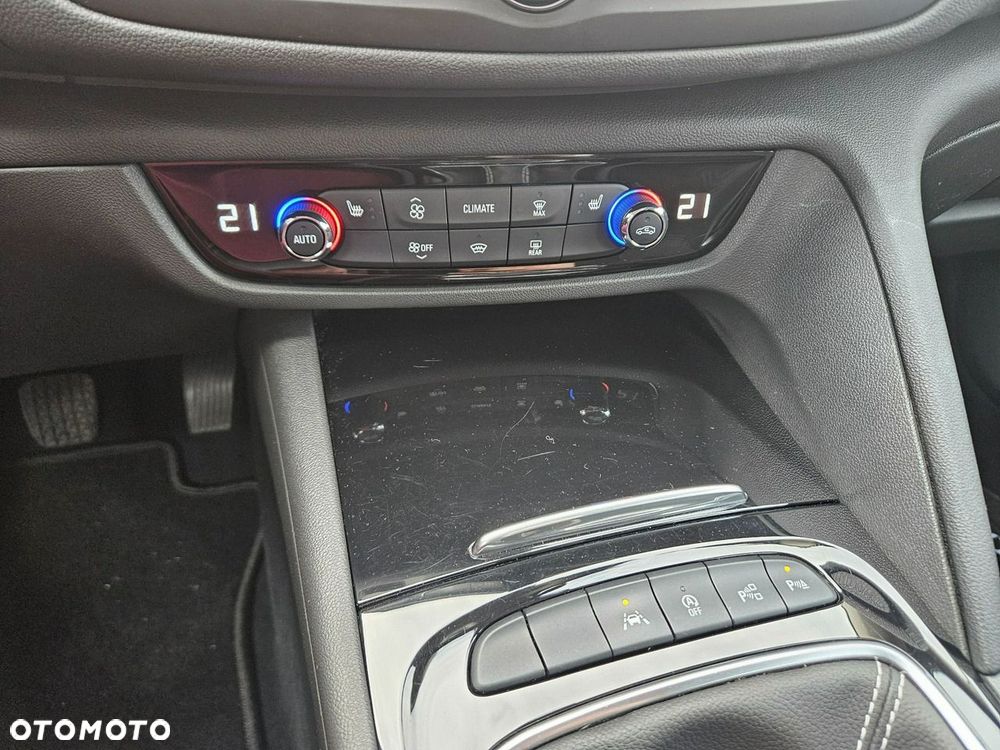 Opel Insignia 2.0 CDTI Innovation S&S - 37