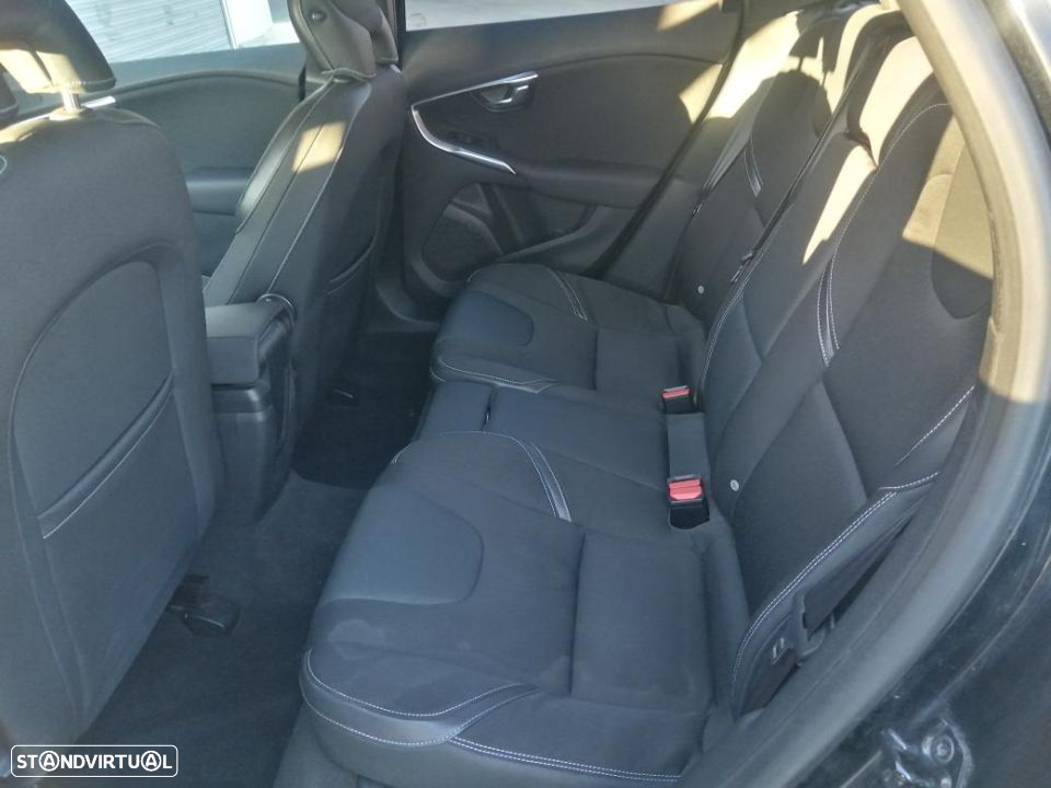 Volvo V40 2.0 D4 Summum - 24
