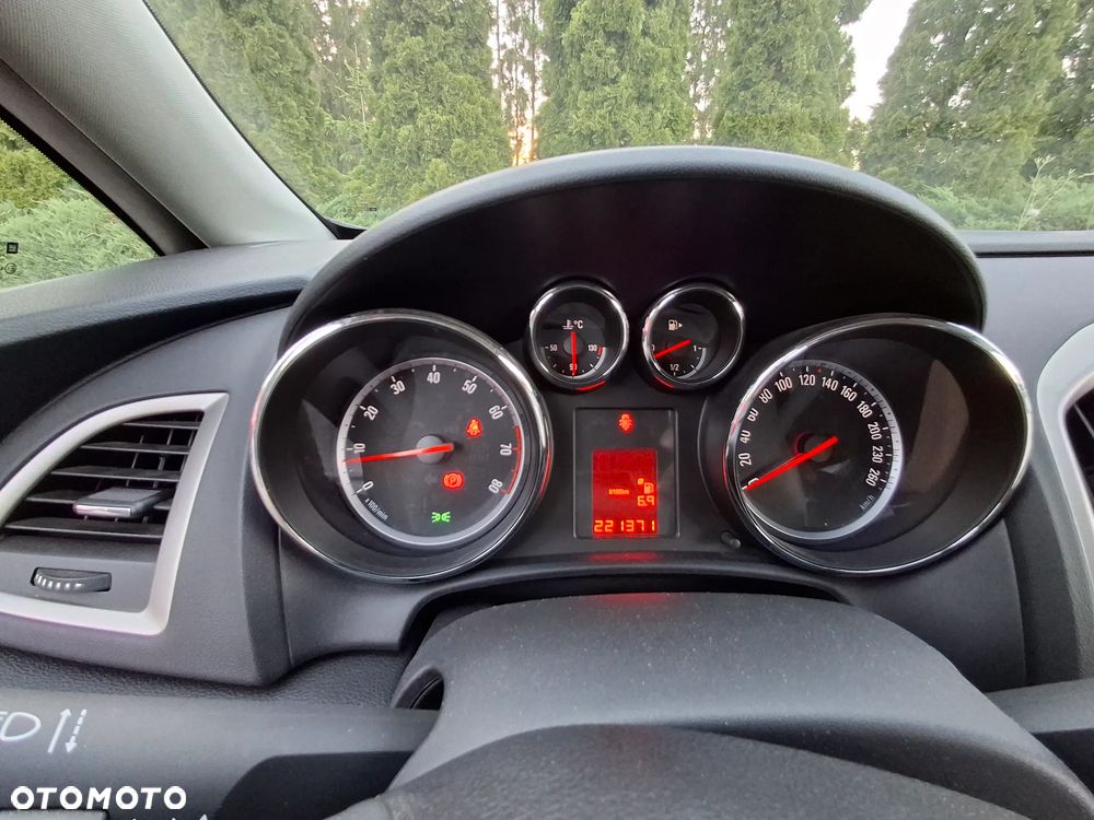 Opel Astra 1.6 - 10