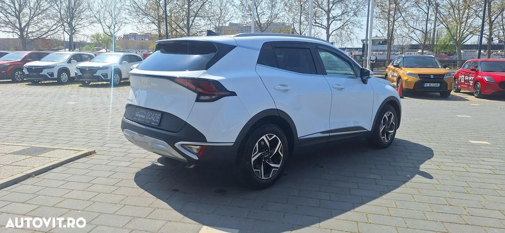 Kia Sportage 1.6 T-GDI 7DCT HP 4x2 MHEV Urban - 9