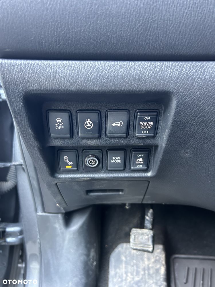 Nissan Pathfinder - 15