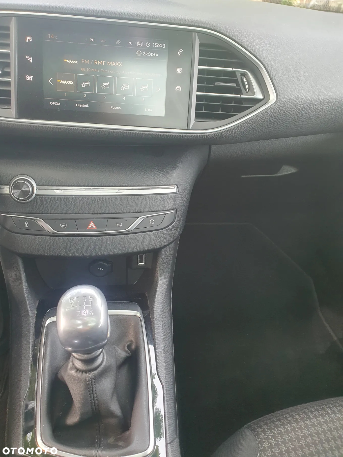 Peugeot 308 1.6 BlueHDi Allure S&S - 31