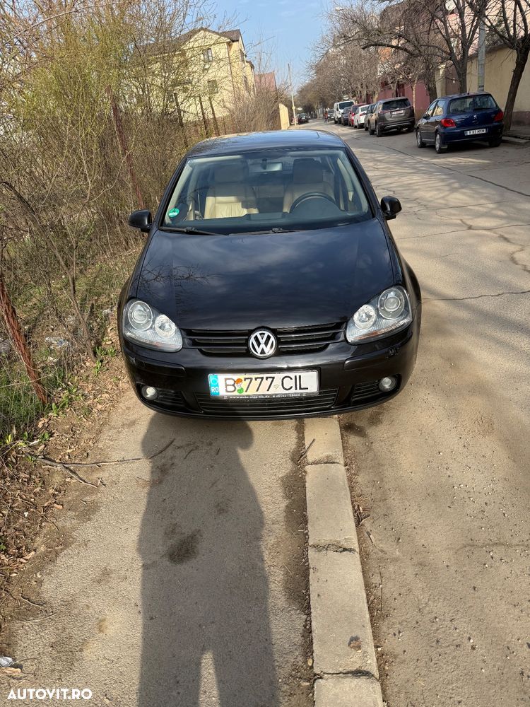 Volkswagen Golf 1.9 TDI DSG Individual - 4