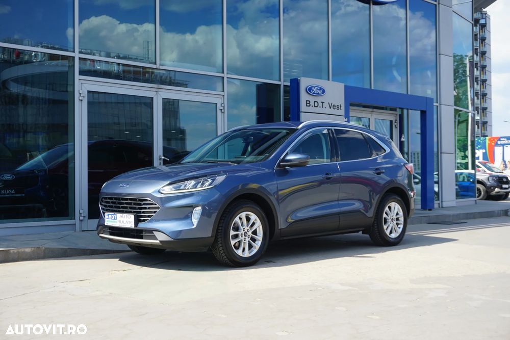 Ford Kuga - 1