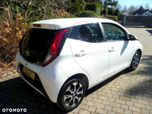 Toyota Aygo 1.0 VVT-i Color Edition - 2
