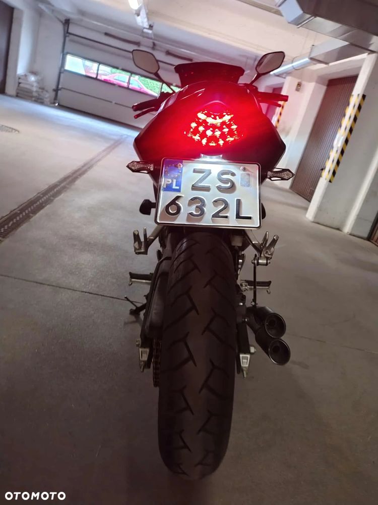 Honda CBR - 4