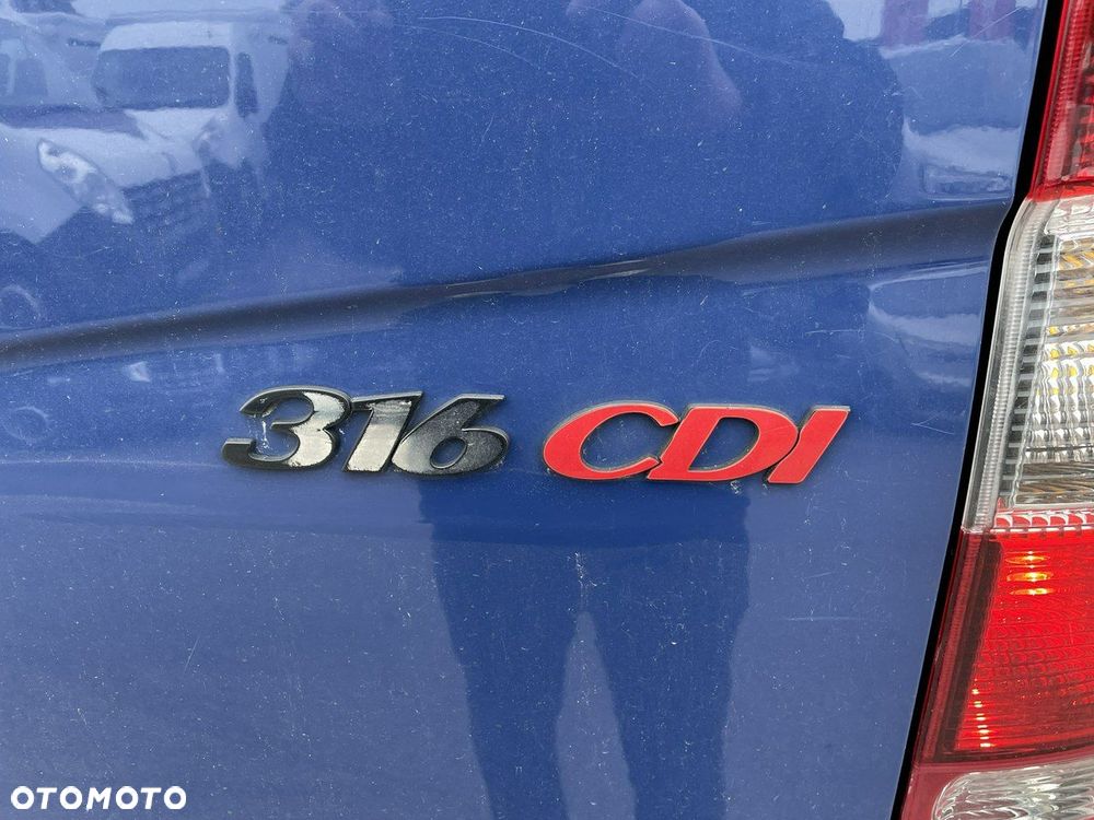 Mercedes-Benz Sprinter - 13