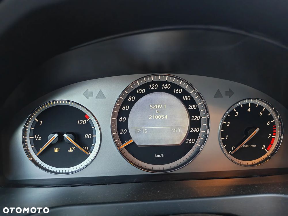 Mercedes-Benz Klasa C 200 Kompressor Avantgarde - 9