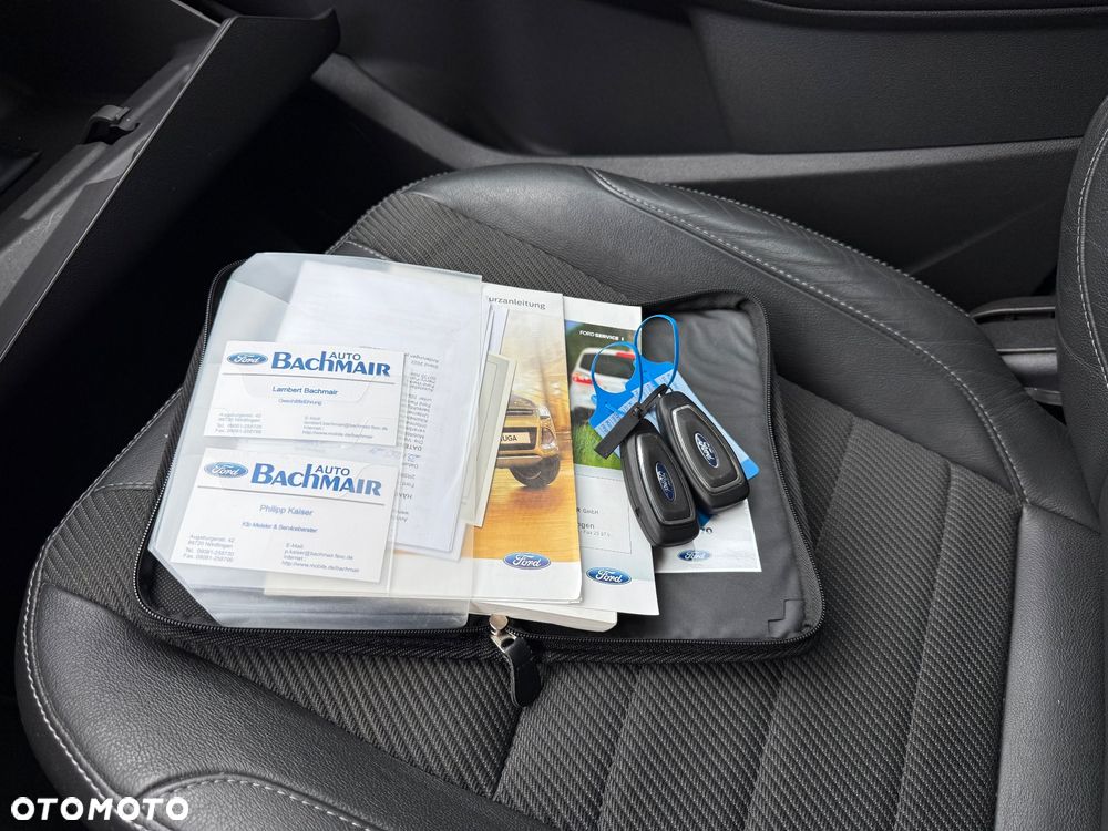 Ford Kuga 2.0 TDCi 4x4 ST-Line - 36