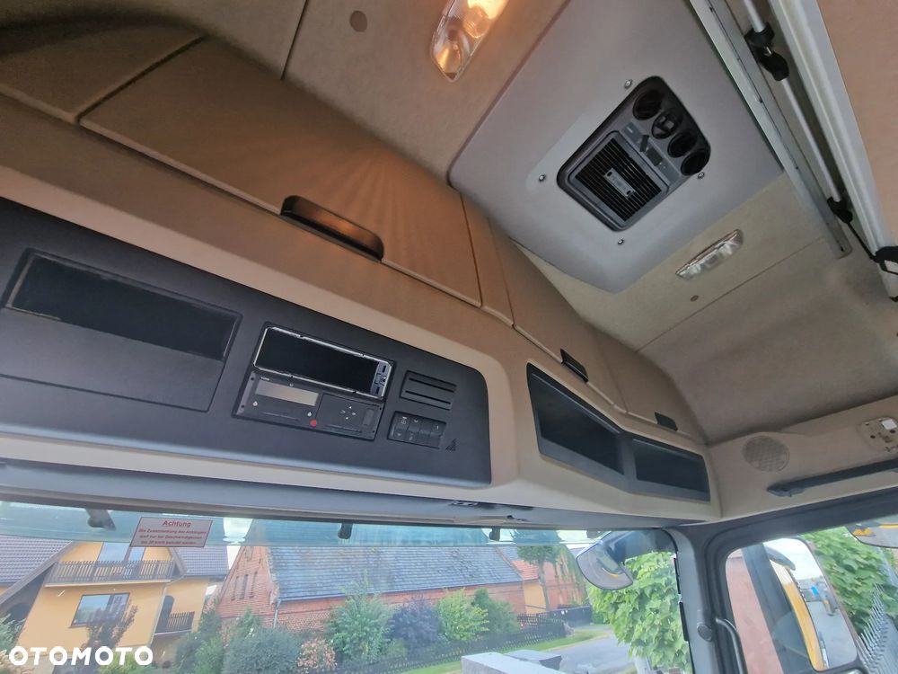 Mercedes-Benz Actros - 22