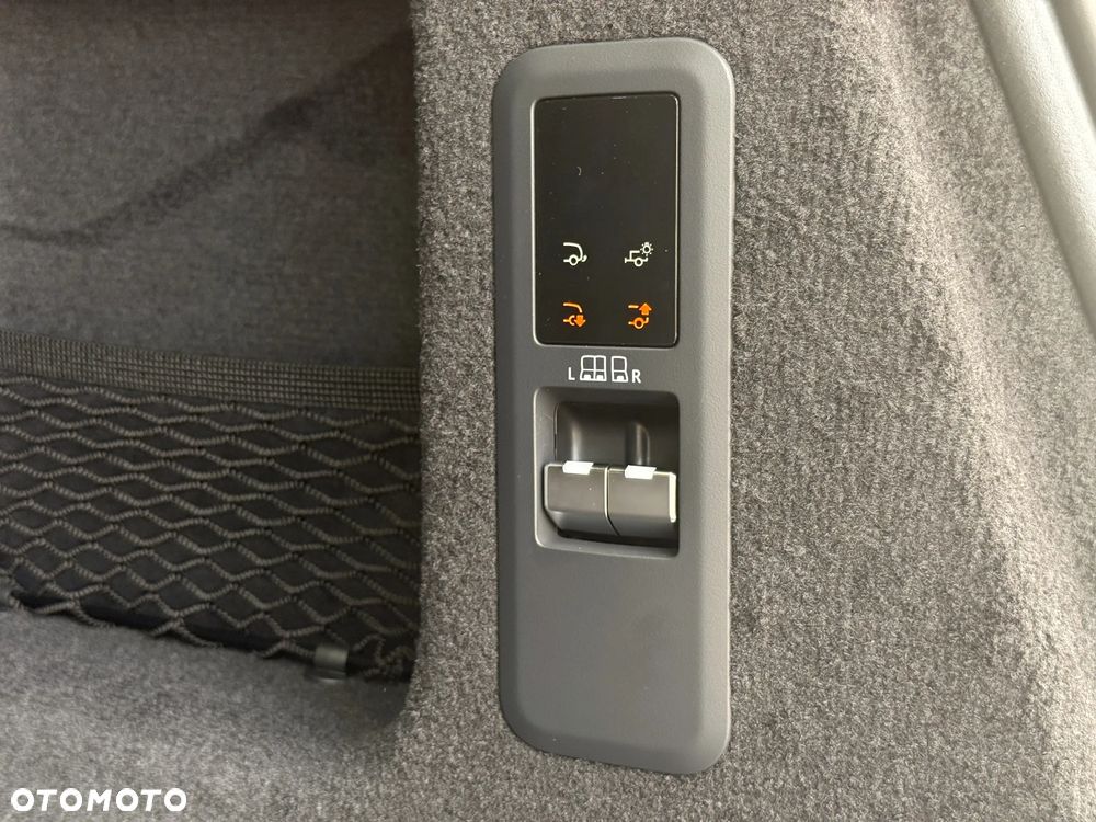 Land Rover Range Rover Sport D300 Dynamic SE - 15