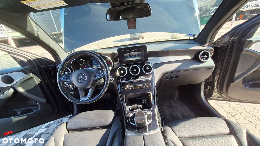 Mercedes-Benz GLC 300 4Matic 9G-TRONIC - 8