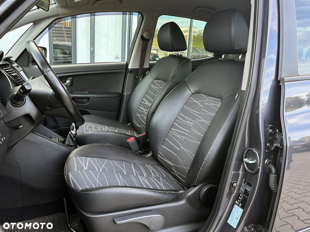 Kia Venga 1.4 Business Line - 20