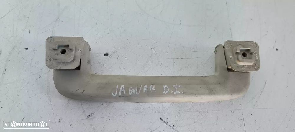 MANIPULO INTERIOR FRONTAL ESQUERDO JAGUAR XF 2010 -8X23F045C96A - 2