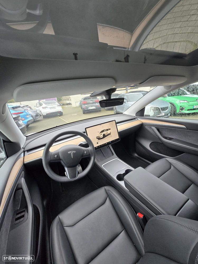 Tesla Model Y Performance Dual Motor AWD - 4