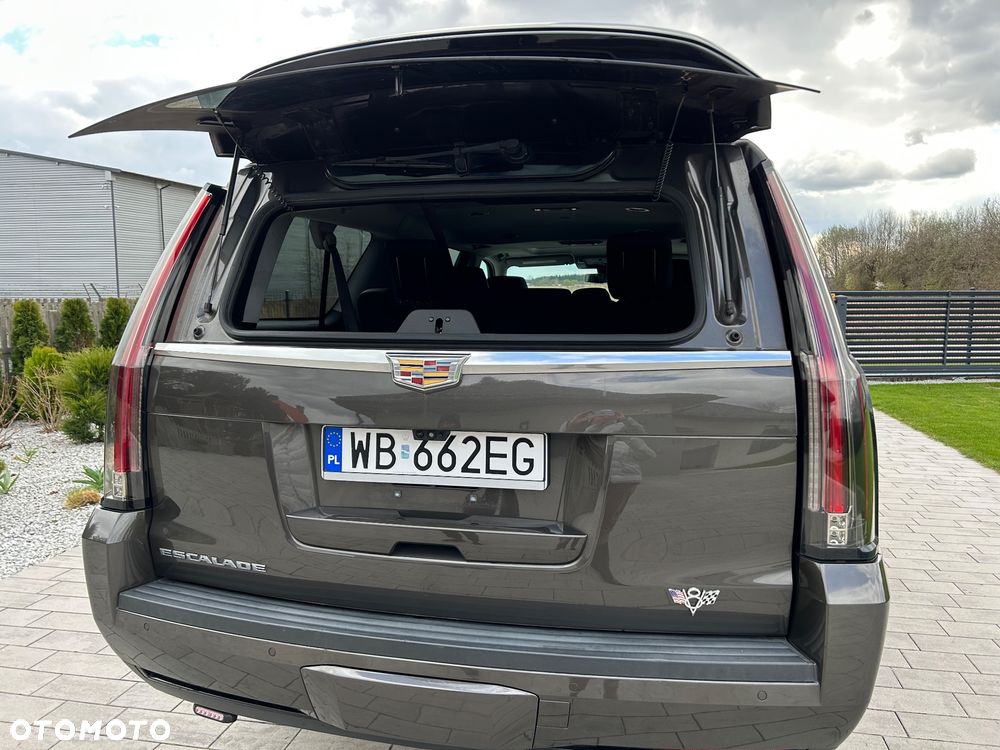 Cadillac Escalade 6.2 V8 ESV Premium - 24