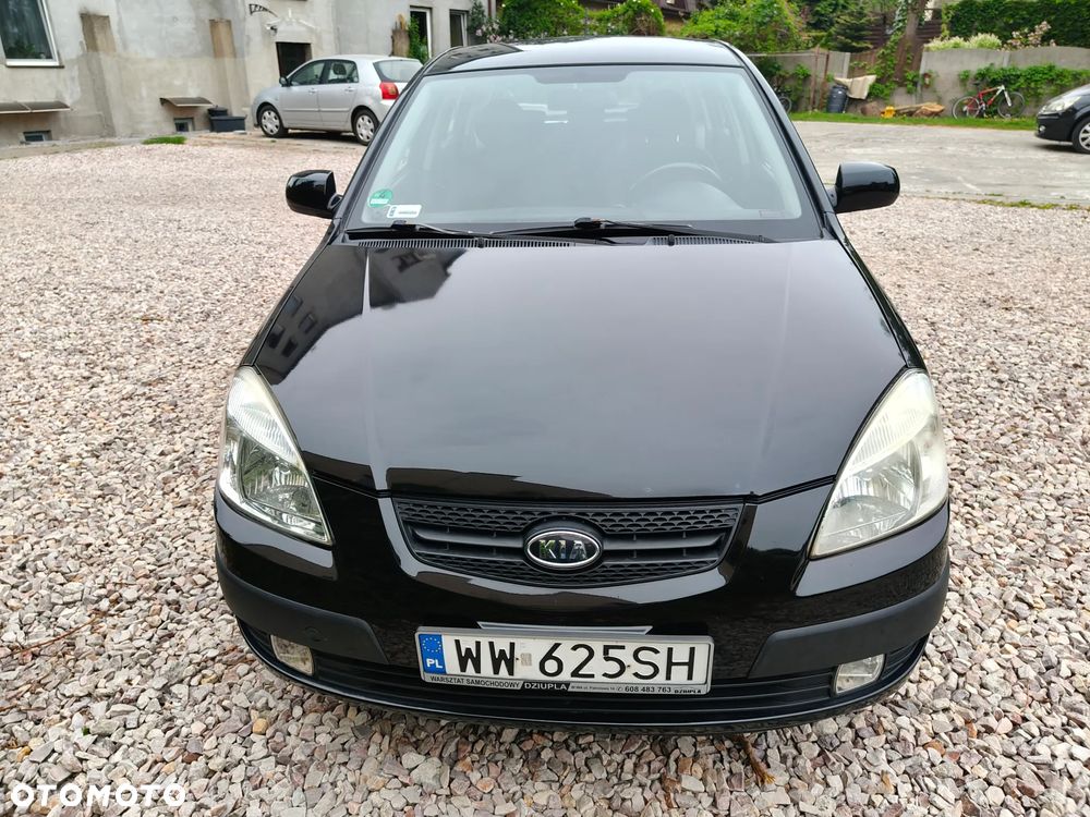 Kia Rio - 3
