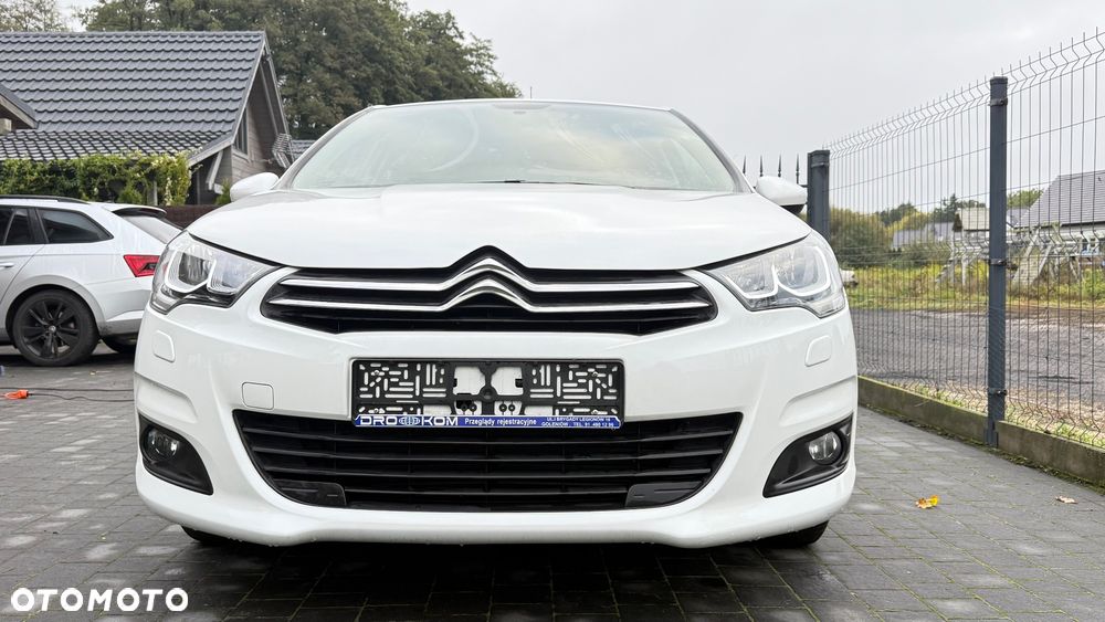 Citroën C4 BlueHDi 100 Selection - 2