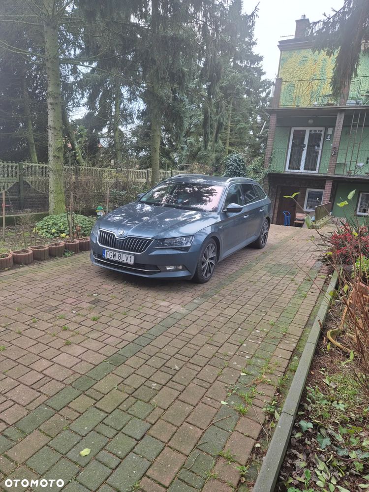 Skoda Superb 2.0 TDI L&K DSG - 2