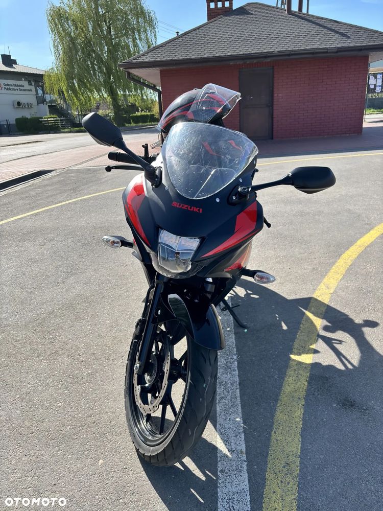 Suzuki GSX-R - 2