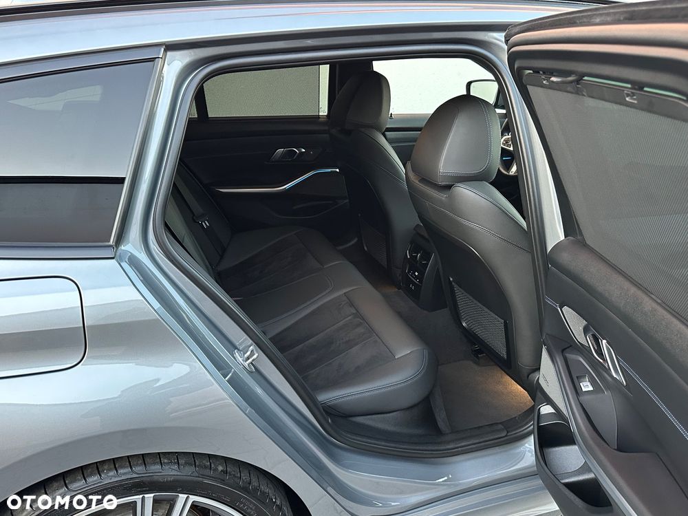 BMW Seria 3 320d M Sport Shadow - 25