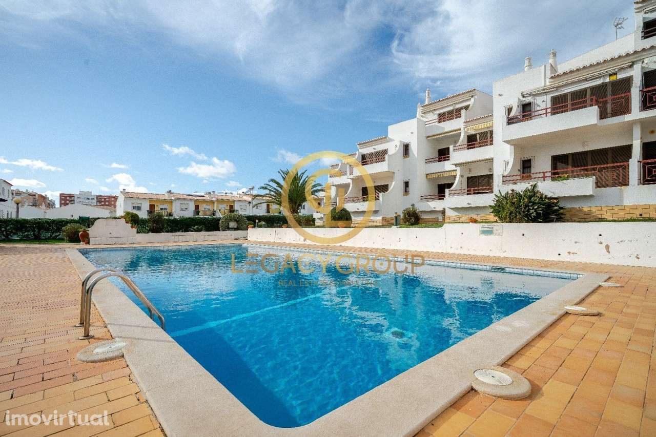 Apartamento T2 Com Piscina e estacionamento em Armação de Pera - Grande imagem: 2/31