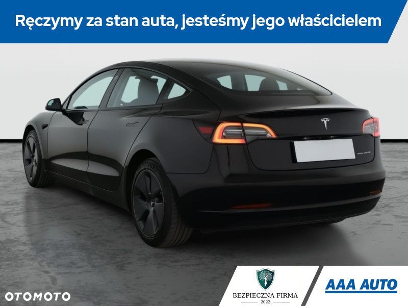 Tesla Model 3 - 6