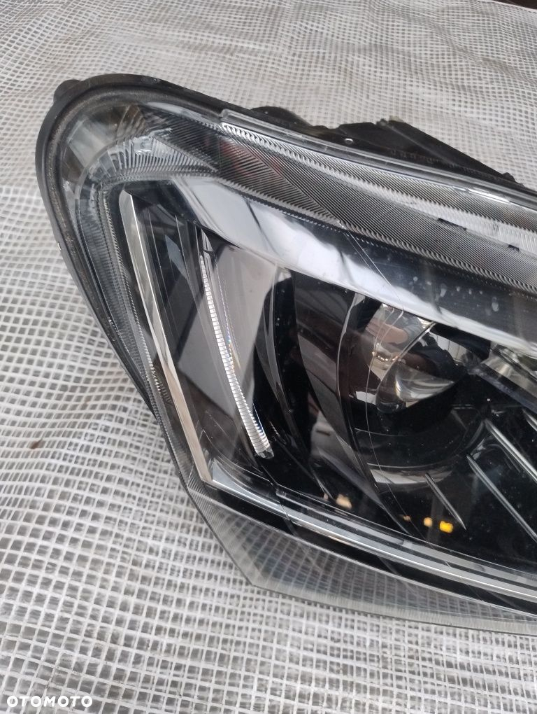 Skoda superb 3 III lampa reflektor prawy przód biksenon LED Europa - 2