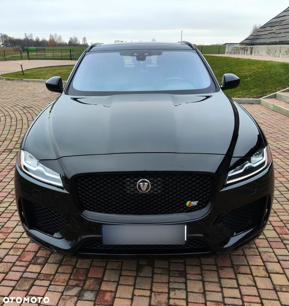 Jaguar F-Pace S AWD - 4