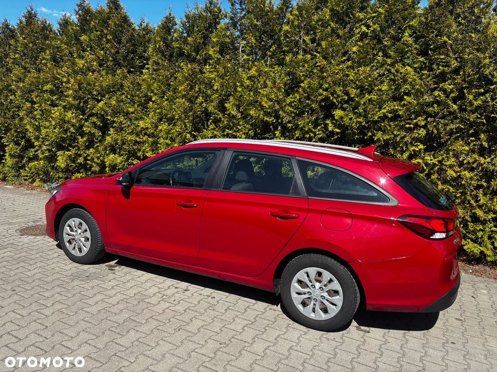 Hyundai i30 1.4 Classic + - 12